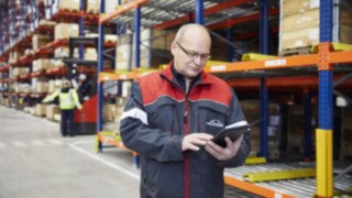 Linde Service Techniker am Fahrzeug