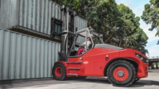 V-Stapler von Linde im Einsatz