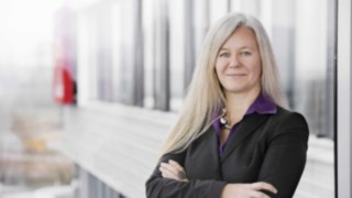 Jutta Tschöpe, Leiterin Project Management / Product Lifecycle Management KION Jutta Tschöpe, Leiterin Project Management / Product Lifecycle Management KION