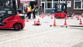 Hoch hinaus auf wenigen Millimetern Hoch hinaus auf wenigen Millimetern