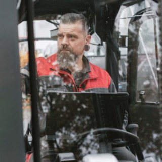 Service Mitarbeiter am Telefon